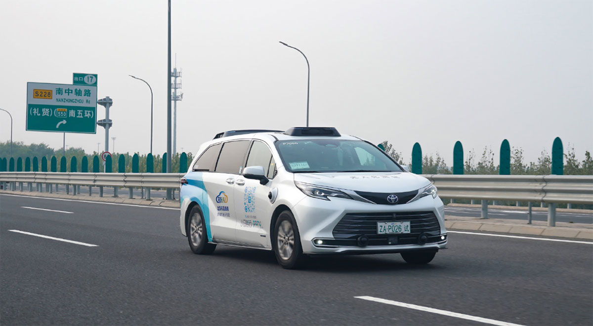 Pony.ai Begins Driverless Robotaxi and Truck Platoon Tests on Beijing Highways